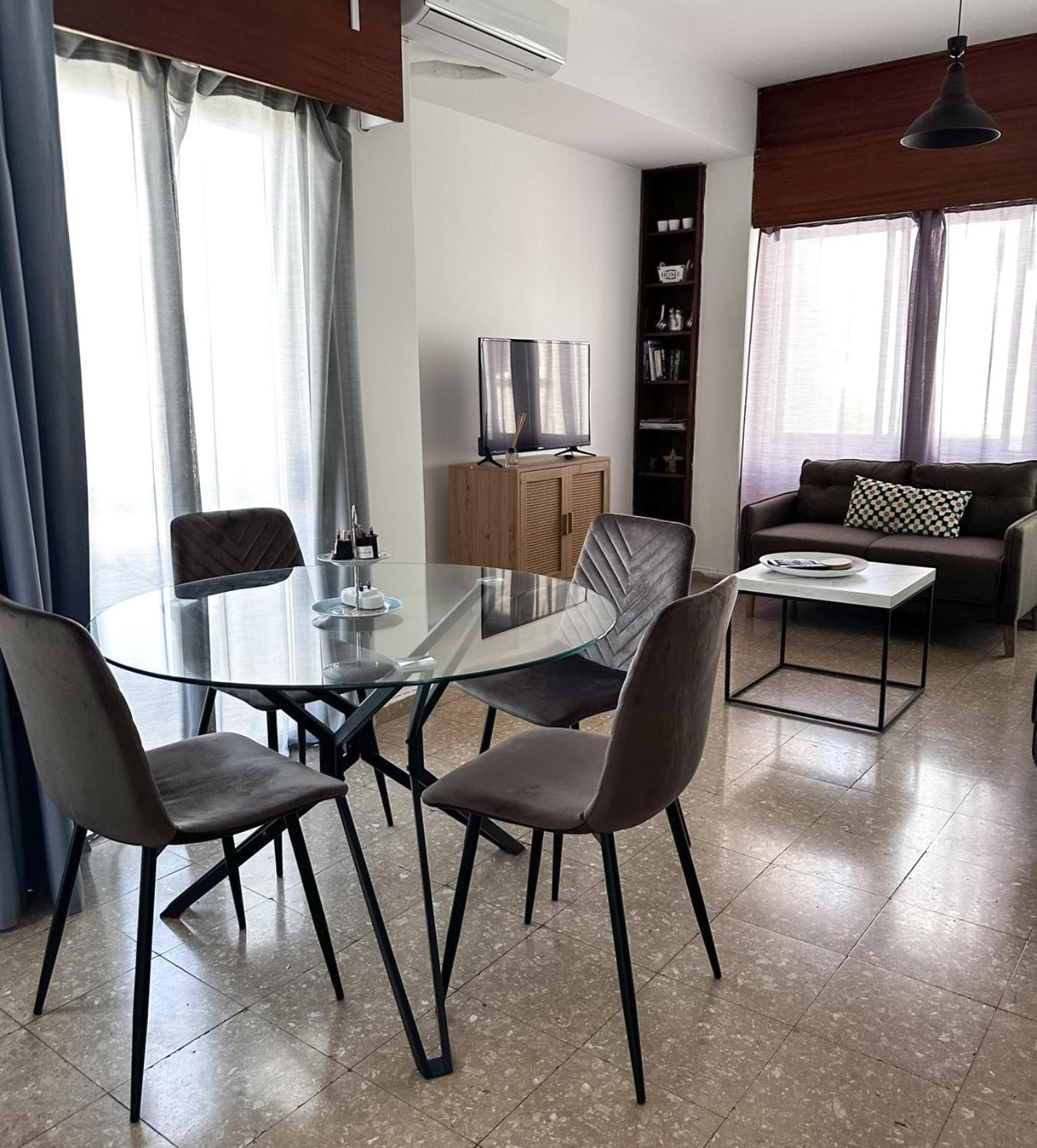 Comfortable Engomi Apartment Nicosia Exterior photo